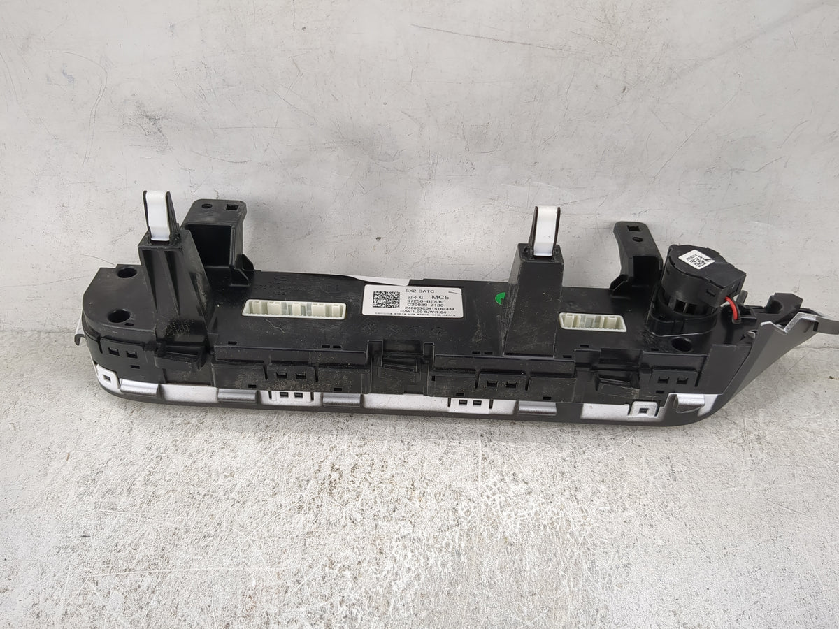2024 Hyundai Kona Climate Control Module Temperature AC/Heater Replacement P/N:97250-BE430 C20039-7180 Fits OEM Used Auto Pa