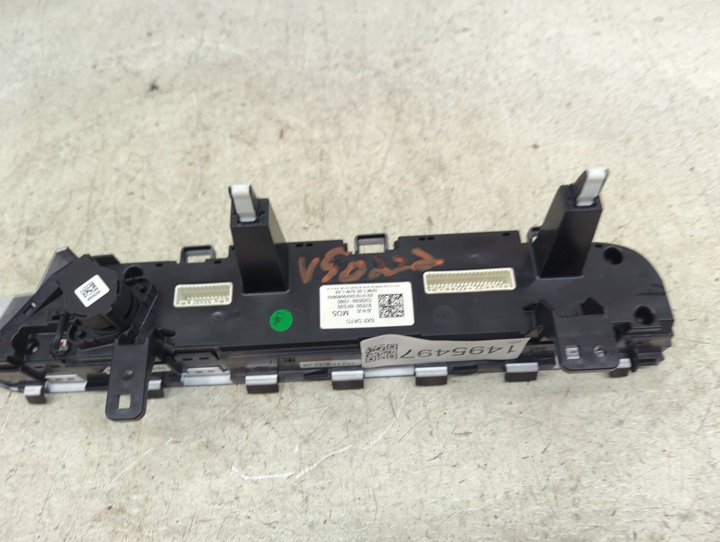 2024 Hyundai Kona Climate Control Module Temperature AC/Heater Replacement P/N:97250-BE530 C20039-7280 Fits OEM Used Auto Pa