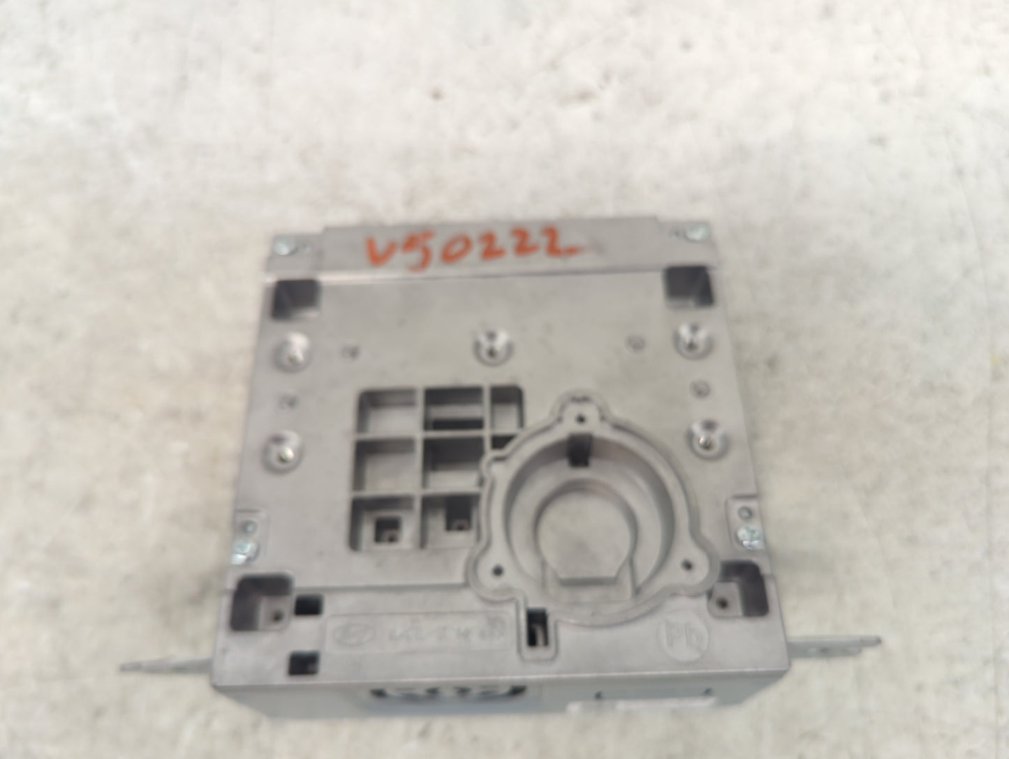 2024 Hyundai Kona Radio Control Panel 1495951 - Oemusedautoparts1.com