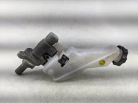 2020-2022 Hyundai Palisade Brake Master Cylinder - Oemusedautoparts1.com