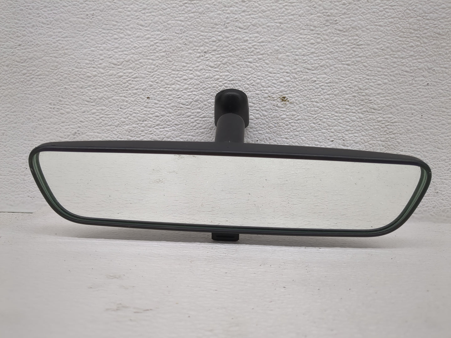 2024 Hyundai Santa Cruz Interior Rear View Mirror Replacement OEM P/N:E11048973 Fits Fits 2020 2021 2022 OEM Used Auto Parts