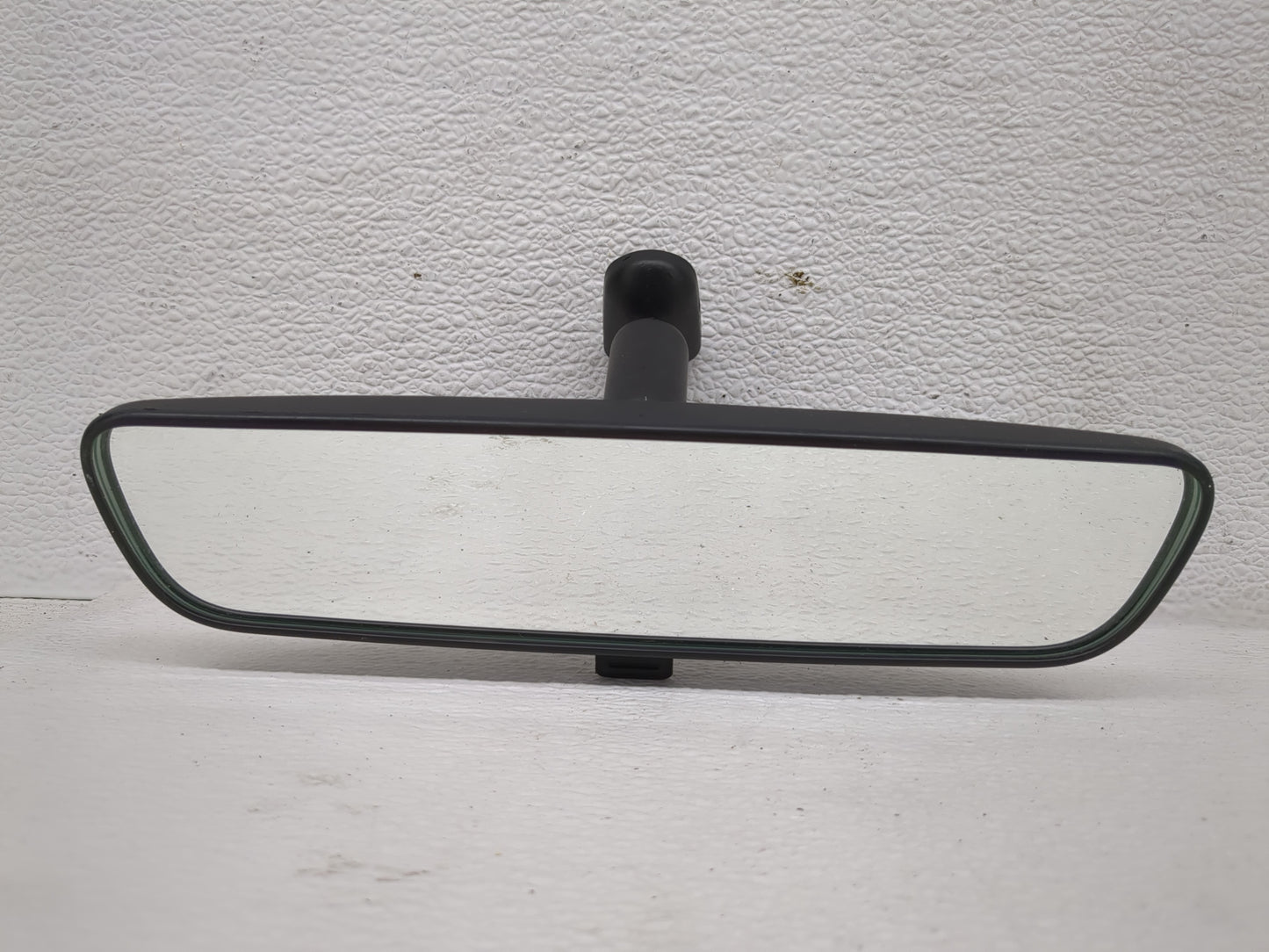 2024 Hyundai Santa Cruz Interior Rear View Mirror Replacement OEM P/N:E11048973 Fits Fits 2020 2021 2022 OEM Used Auto Parts