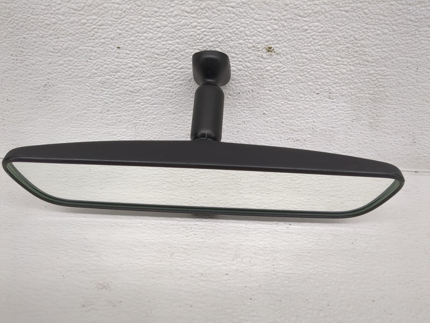 2024 Hyundai Santa Cruz Interior Rear View Mirror Replacement OEM P/N:E11048973 Fits Fits 2020 2021 2022 OEM Used Auto Parts