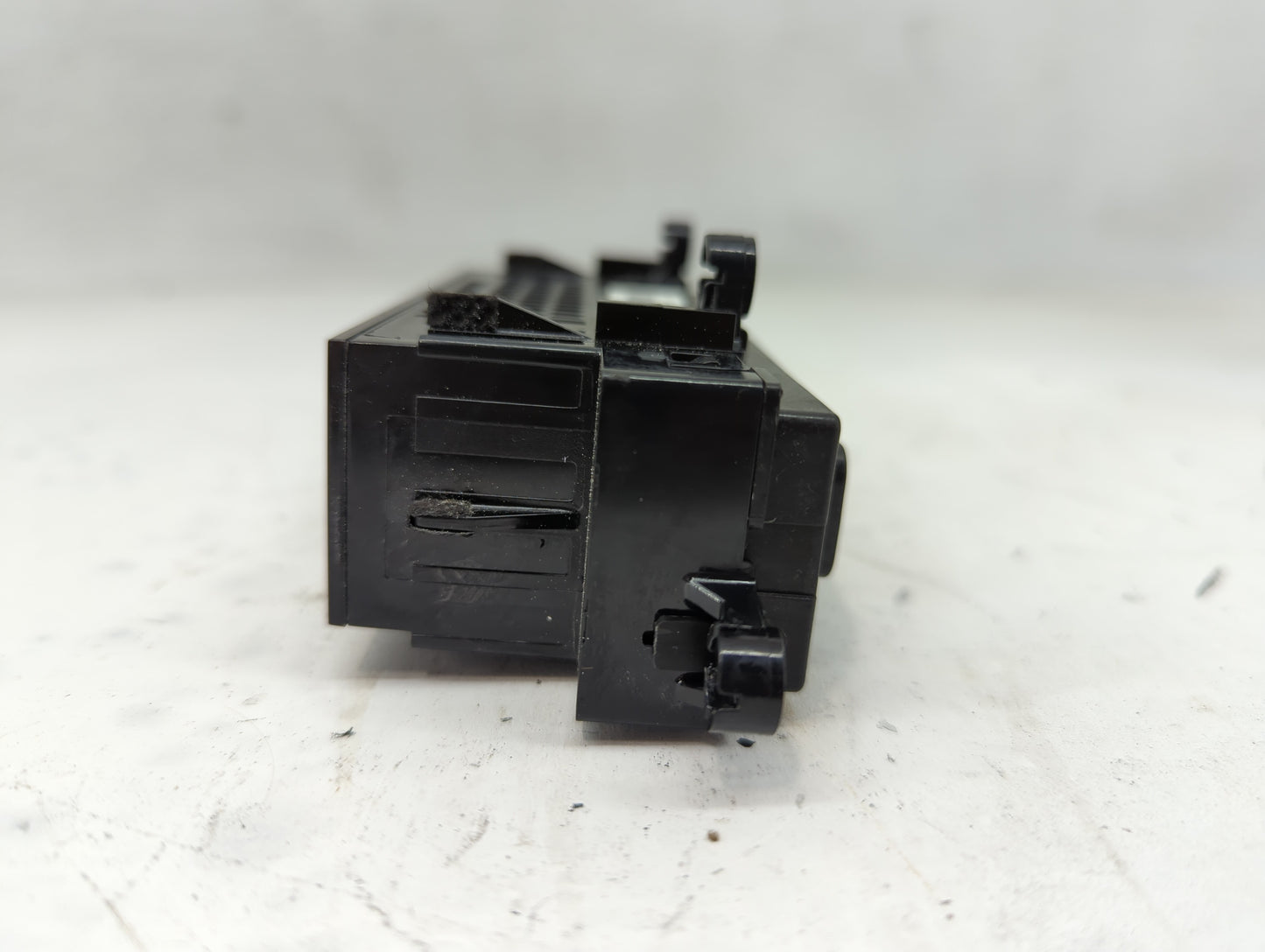 2024 Hyundai Santa Cruz Climate Control Module Temperature AC/Heater Replacement P/N:97250-CW300 Fits OEM Used Auto Parts - 