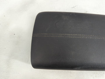 2024 Hyundai Santa Cruz Center Console Armrest Cover Lid Fits OEM Used Auto Parts