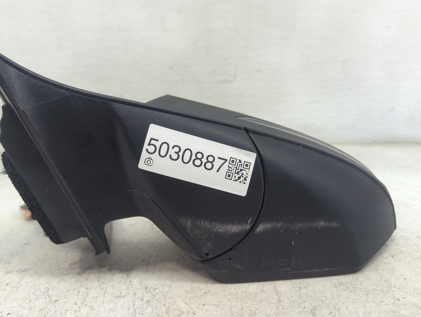 2024 Hyundai Santa Cruz Driver Side View Mirror - Left Door Mirror OEM Used - Oemusedautoparts1.com