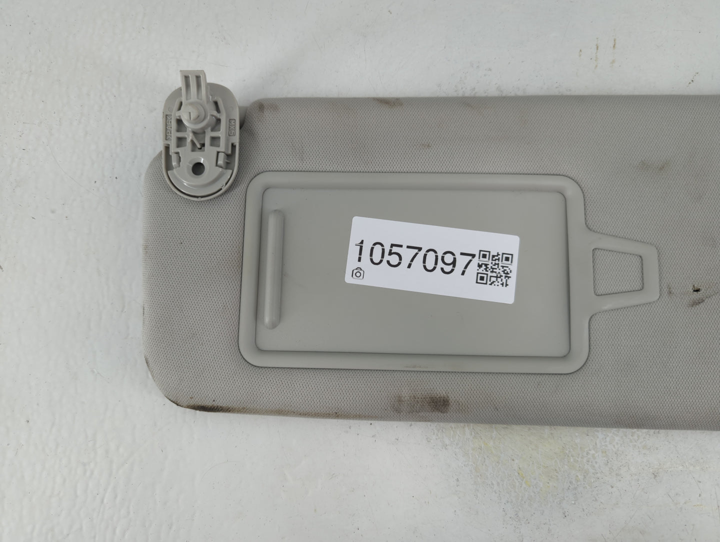 2024 Hyundai Santa Fe Sun Visor Shade Replacement Driver Left Mirror Fits OEM Used Auto Parts - Oemusedautoparts1.com