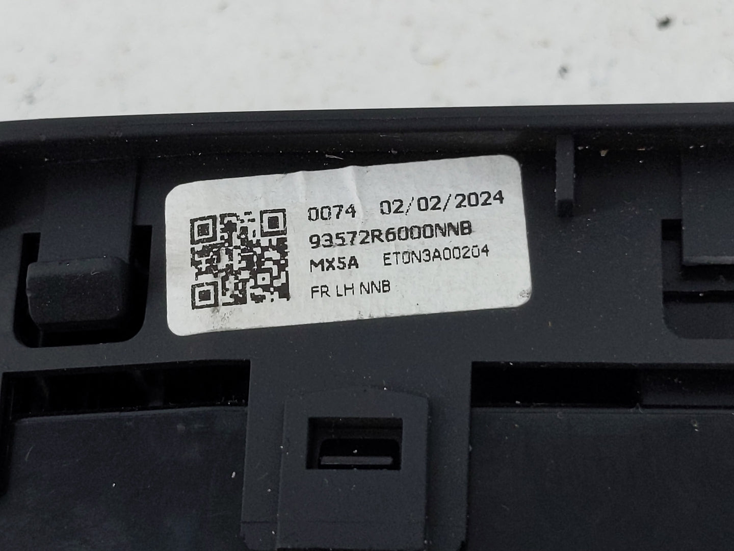 2024 Hyundai Santa Fe Master Power Window Switch Replacement Driver Side Left P/N:93572R6000NNB Fits OEM Used Auto Parts - O