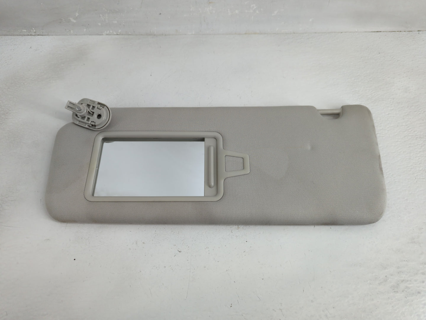 2024 Hyundai Santa Fe Sun Visor Shade Replacement Driver Left Mirror Fits OEM Used Auto Parts - Oemusedautoparts1.com
