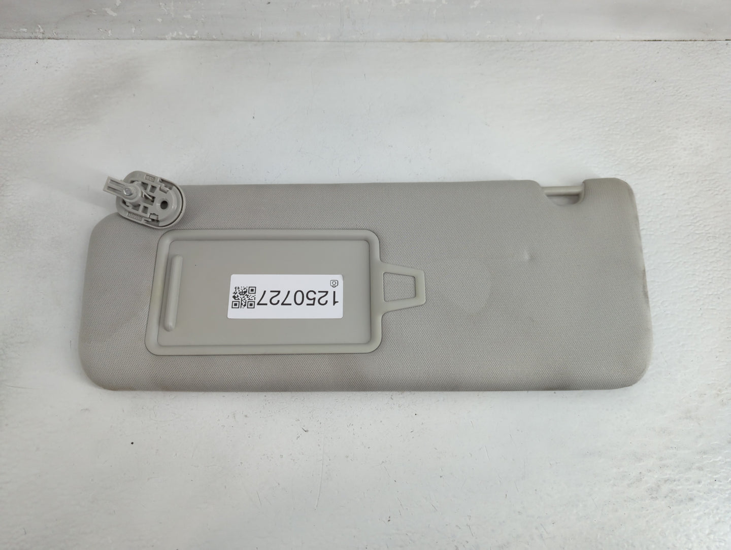 2024 Hyundai Santa Fe Sun Visor Shade Replacement Driver Left Mirror Fits OEM Used Auto Parts - Oemusedautoparts1.com