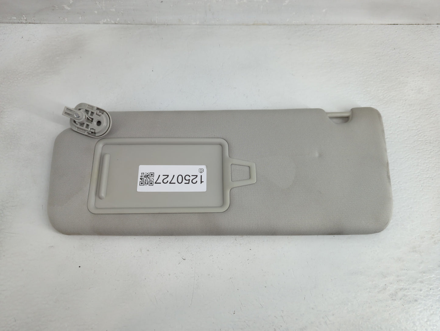 2024 Hyundai Santa Fe Sun Visor Shade Replacement Driver Left Mirror Fits OEM Used Auto Parts - Oemusedautoparts1.com