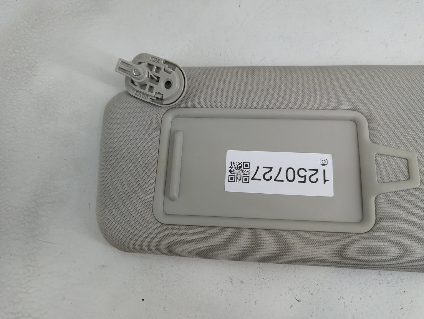 2024 Hyundai Santa Fe Sun Visor Shade Replacement Driver Left Mirror Fits OEM Used Auto Parts - Oemusedautoparts1.com