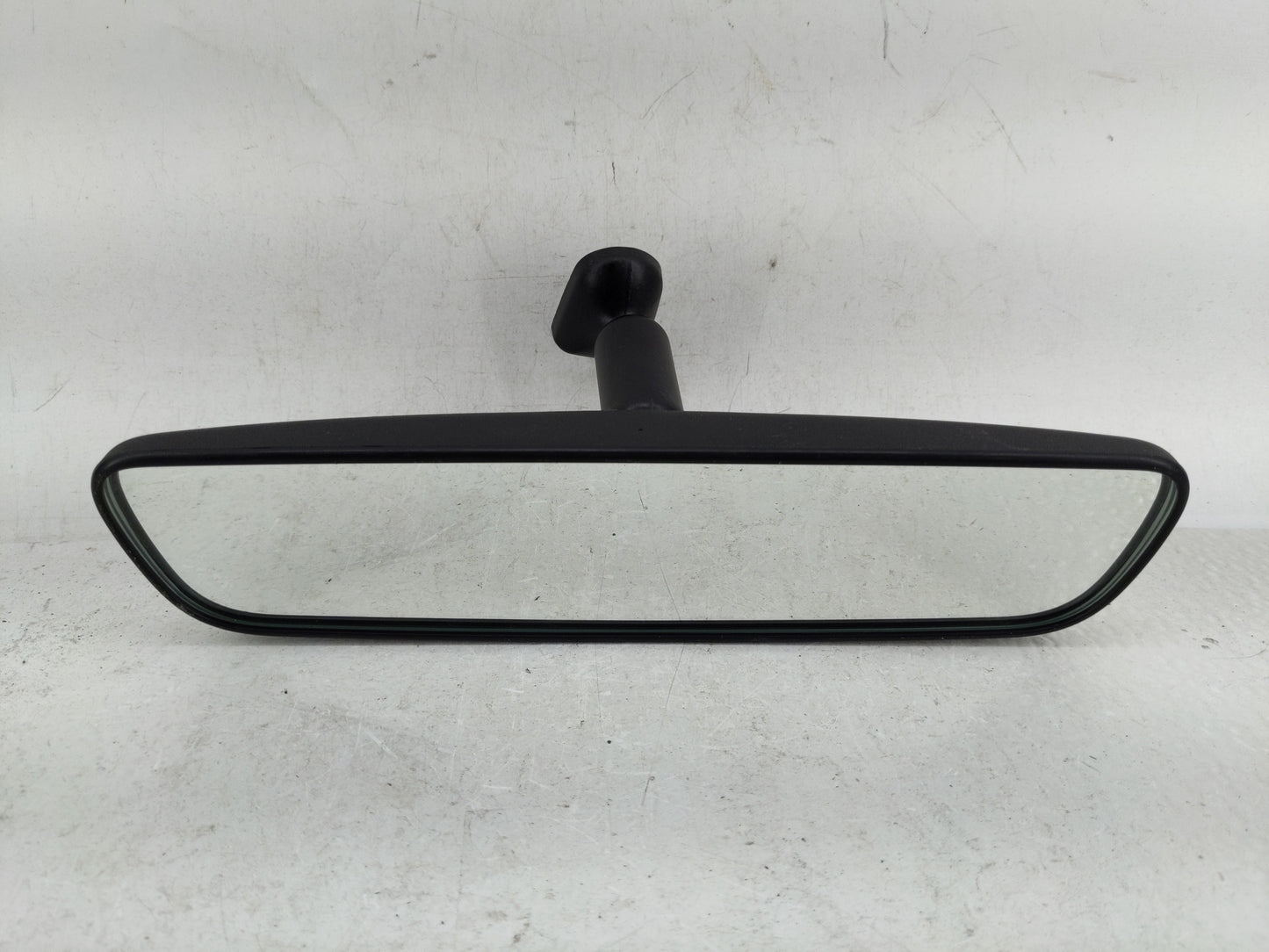 2021 Hyundai Santa Fe Interior Rear View Mirror Replacement OEM P/N:E11048973 Fits Fits 2020 2022 OEM Used Auto Parts - Oemu