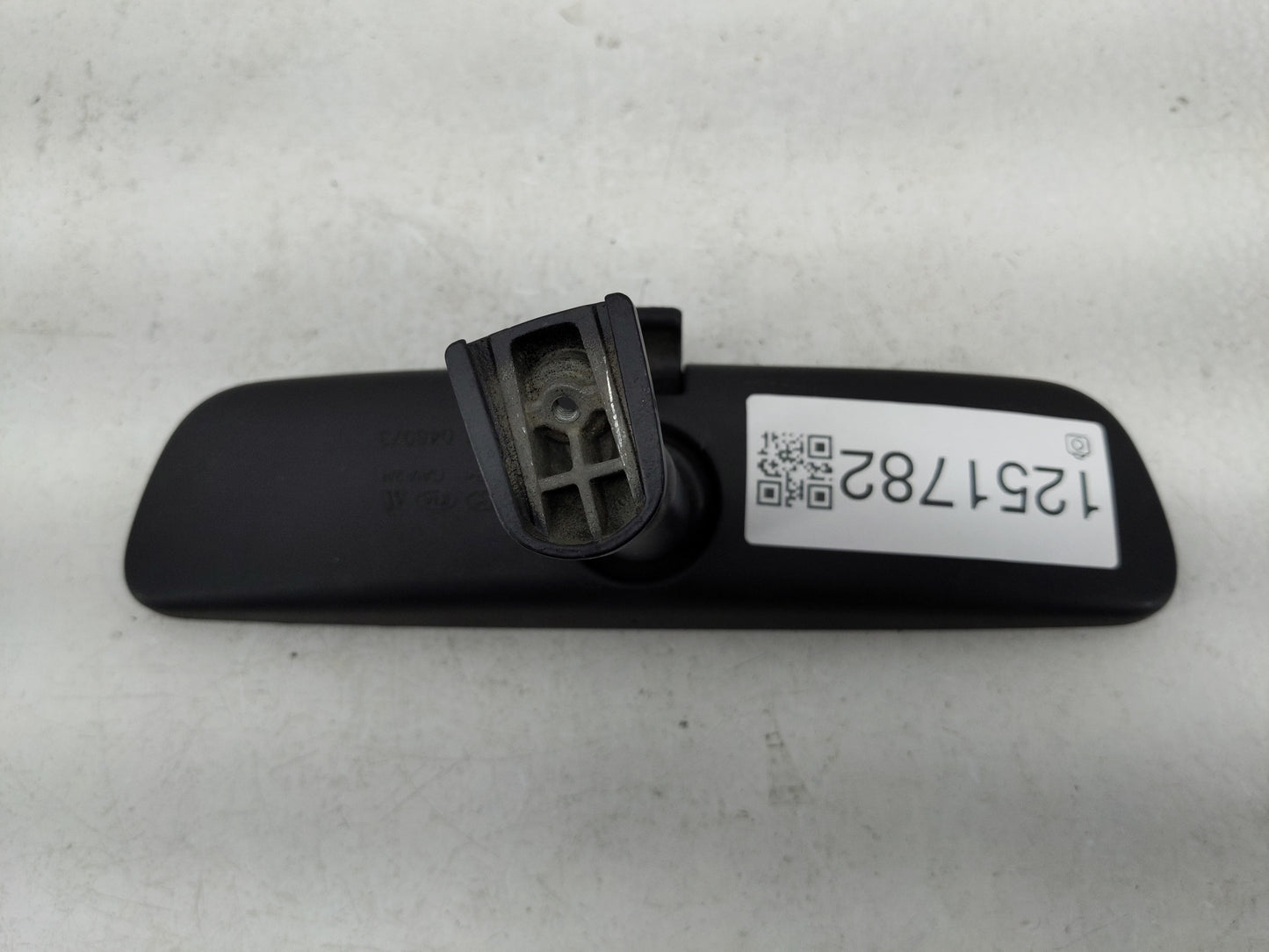 2021 Hyundai Santa Fe Interior Rear View Mirror Replacement OEM P/N:E11048973 Fits Fits 2020 2022 OEM Used Auto Parts - Oemu
