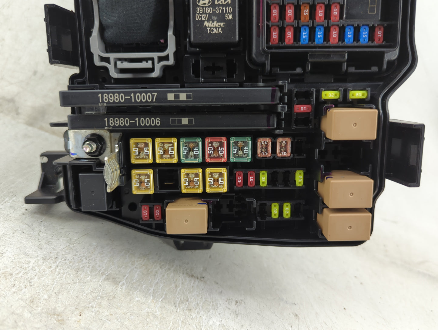 2024 Hyundai Santa Fe Fusebox Fuse Box Panel Relay Module P/N:91956-R6010 Fits OEM Used Auto Parts - Oemusedautoparts1.com