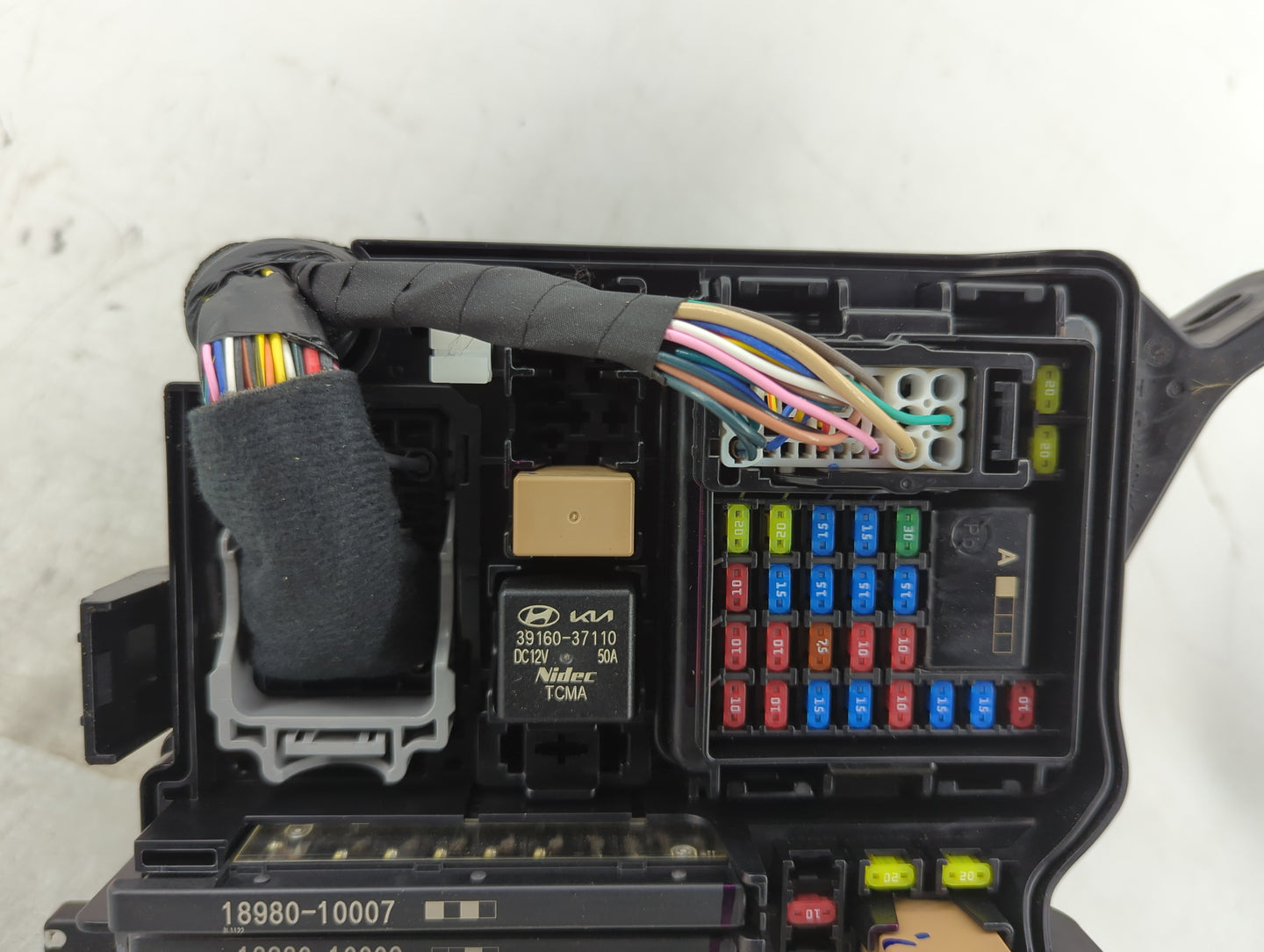 2024 Hyundai Santa Fe Fusebox Fuse Box Panel Relay Module P/N:91956-R6010 Fits OEM Used Auto Parts - Oemusedautoparts1.com