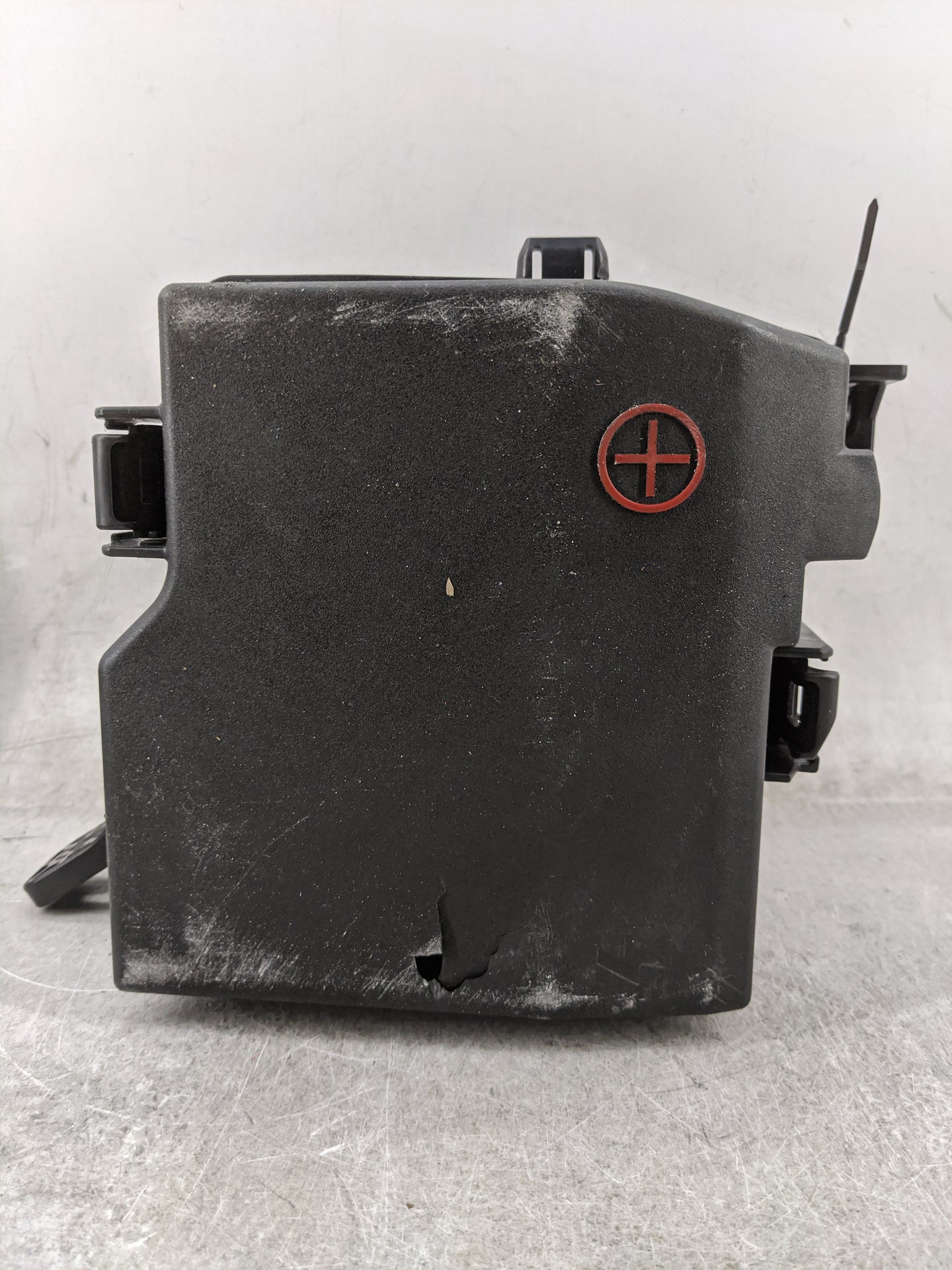 2024 Hyundai Santa Fe Fusebox Fuse Box Panel Relay Module P/N:91200R0110MB Fits OEM Used Auto Parts - Oemusedautoparts1.com