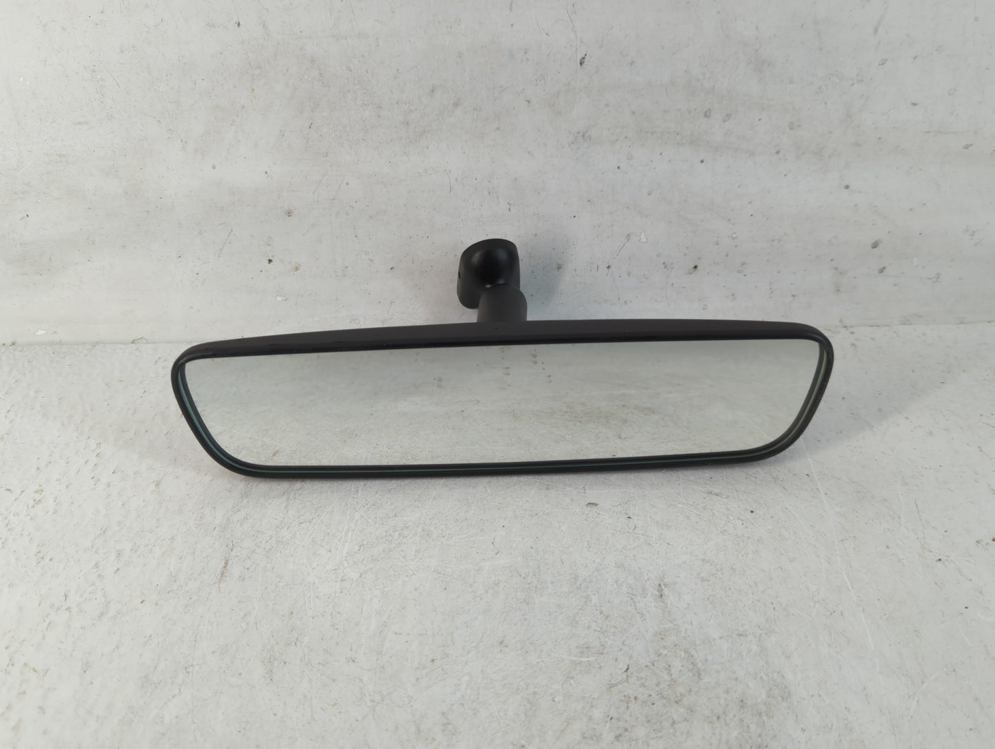 2021 Hyundai Santa Fe Interior Rear View Mirror Replacement OEM P/N:E11048973 Fits Fits 2020 2022 OEM Used Auto Parts - Oemu