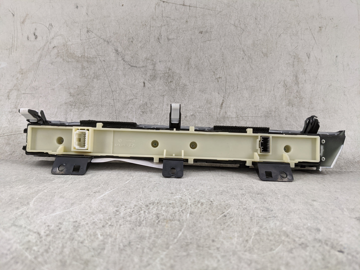 2024 Hyundai Sonata Radio Control Panel - Oemusedautoparts1.com
