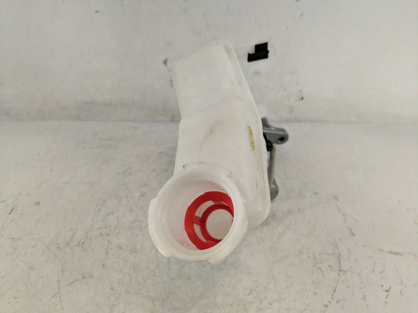 2024 Hyundai Tucson Brake Master Cylinder - Oemusedautoparts1.com
