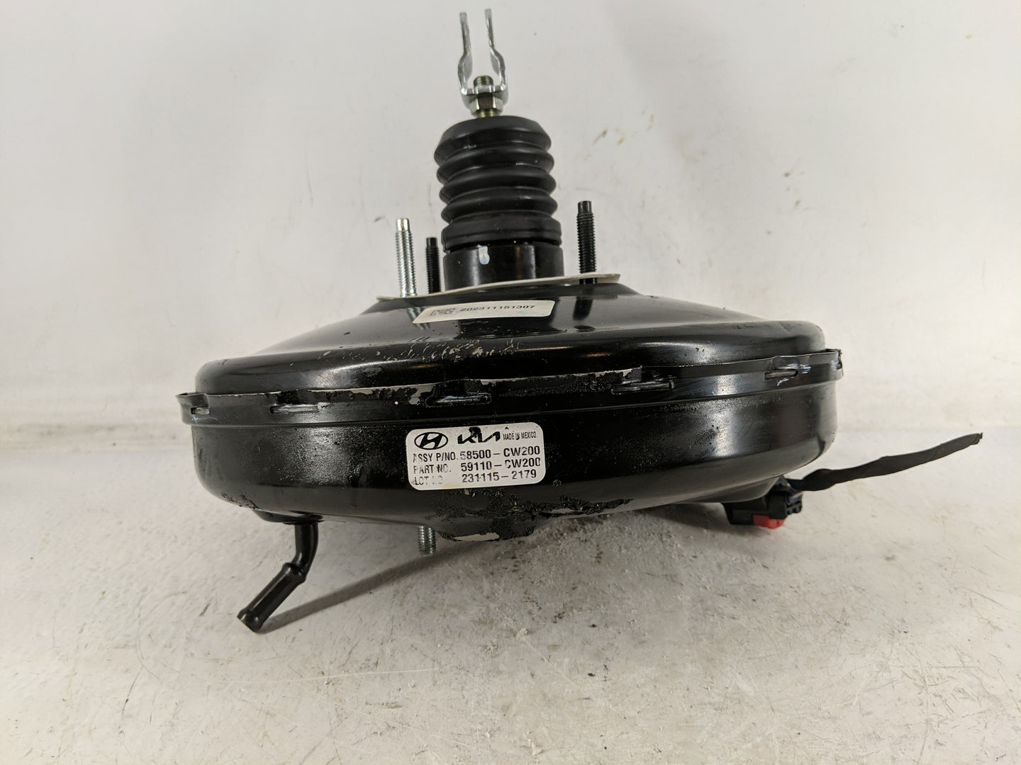 2022-2022 Hyundai Tucson Power Brake Booster Oem 1221063 - Oemusedautoparts1.com