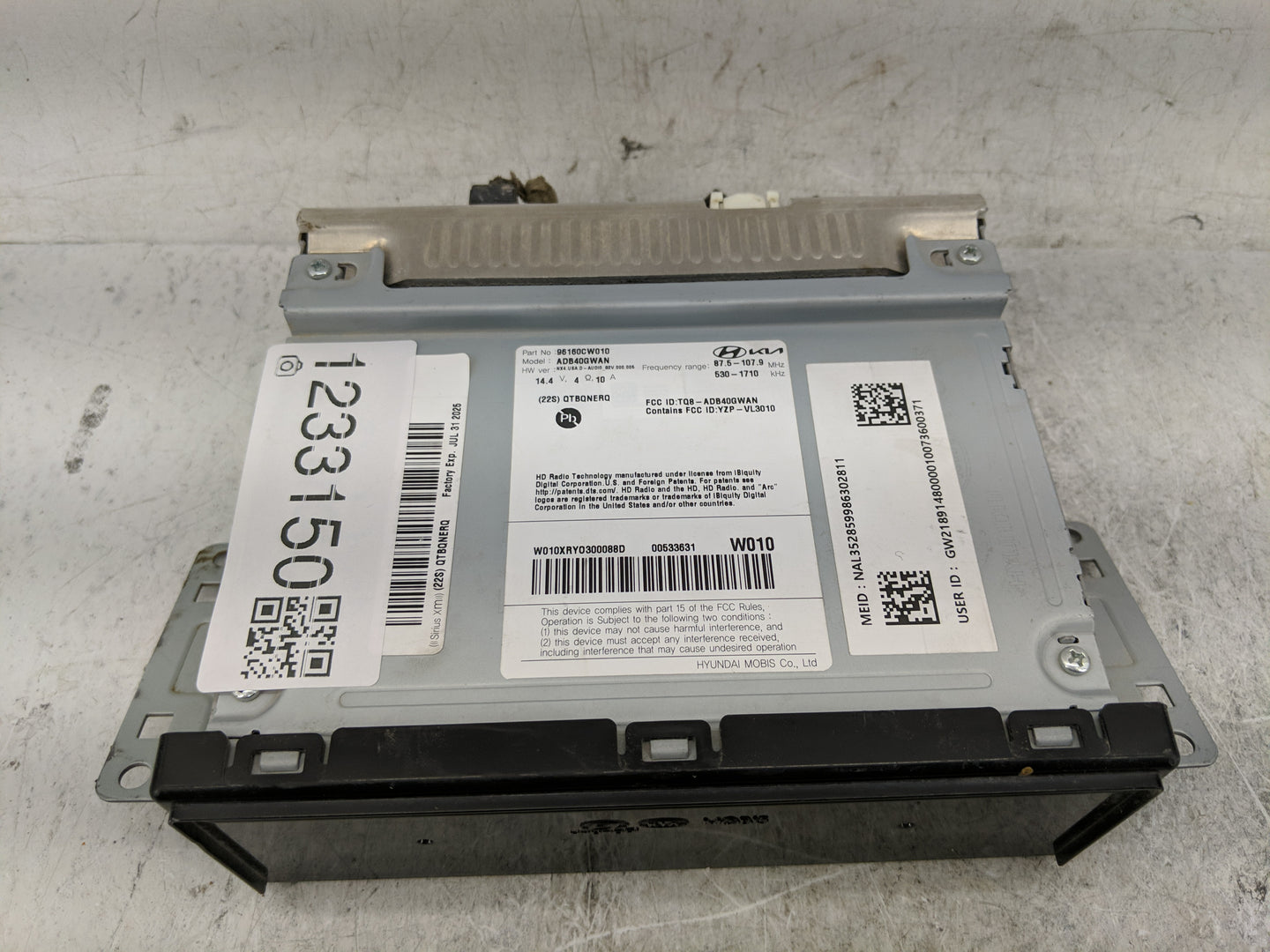 2022 Hyundai Tucson Radio AM FM Cd Player Receiver Replacement P/N:96160CW010 Fits OEM Used Auto Parts - Oemusedautoparts1.c