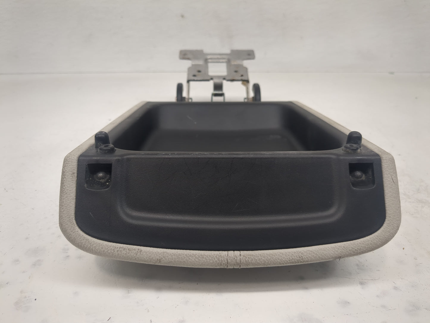 2022 Hyundai Tucson Center Console Armrest Cover Lid Fits OEM Used Auto Parts - Oemusedautoparts1.com