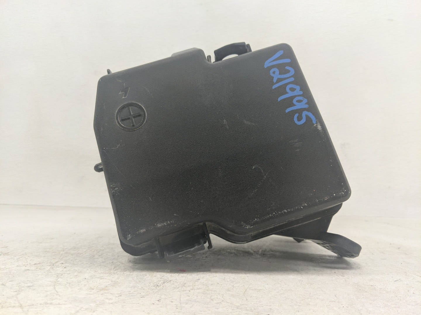 2022 Hyundai Tucson Fusebox Fuse Box Panel Relay Module P/N:919A5-N9000 Fits OEM Used Auto Parts - Oemusedautoparts1.com