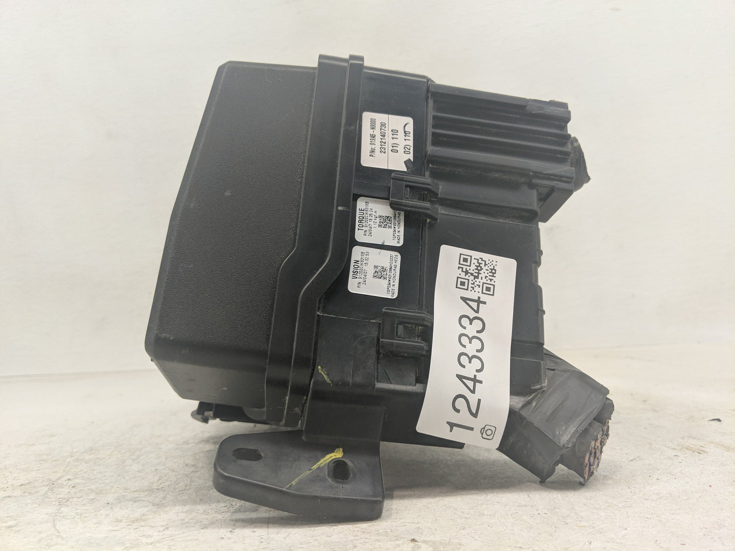 2022 Hyundai Tucson Fusebox Fuse Box Panel Relay Module P/N:919A5-N9000 Fits OEM Used Auto Parts - Oemusedautoparts1.com