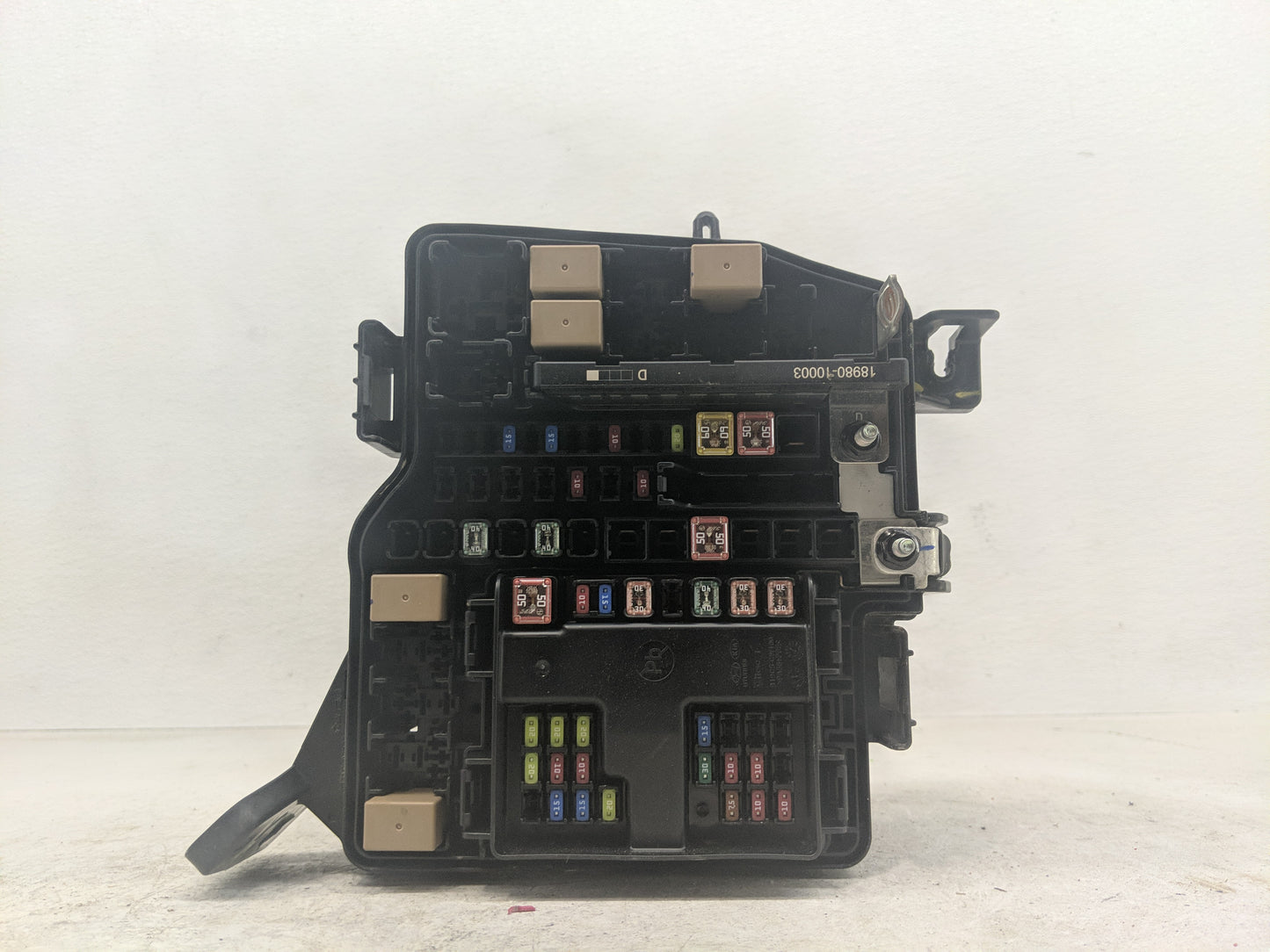 2022 Hyundai Tucson Fusebox Fuse Box Panel Relay Module P/N:919A5-N9000 Fits OEM Used Auto Parts - Oemusedautoparts1.com