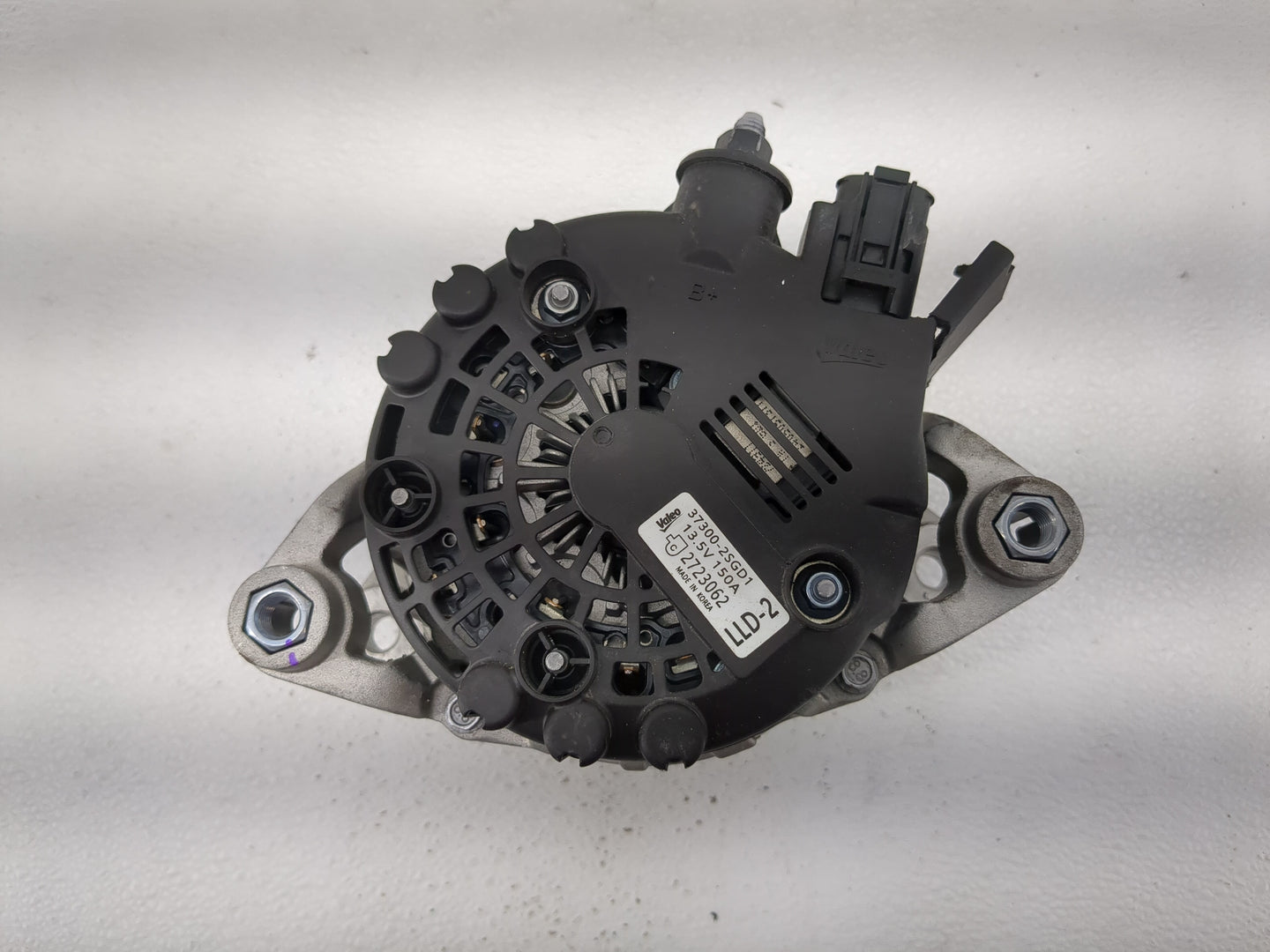 2022 Hyundai Tucson Alternator Replacement Generator Charging Assembly Engine OEM P/N:2723062 37300-2SGD1 Fits Fits 2020 202