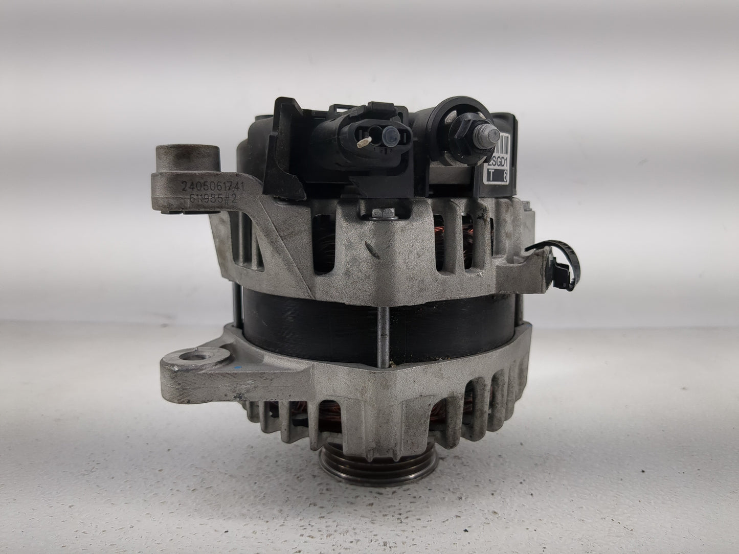 2022 Hyundai Tucson Alternator Replacement Generator Charging Assembly Engine OEM P/N:2723062 37300-2SGD1 Fits Fits 2020 202