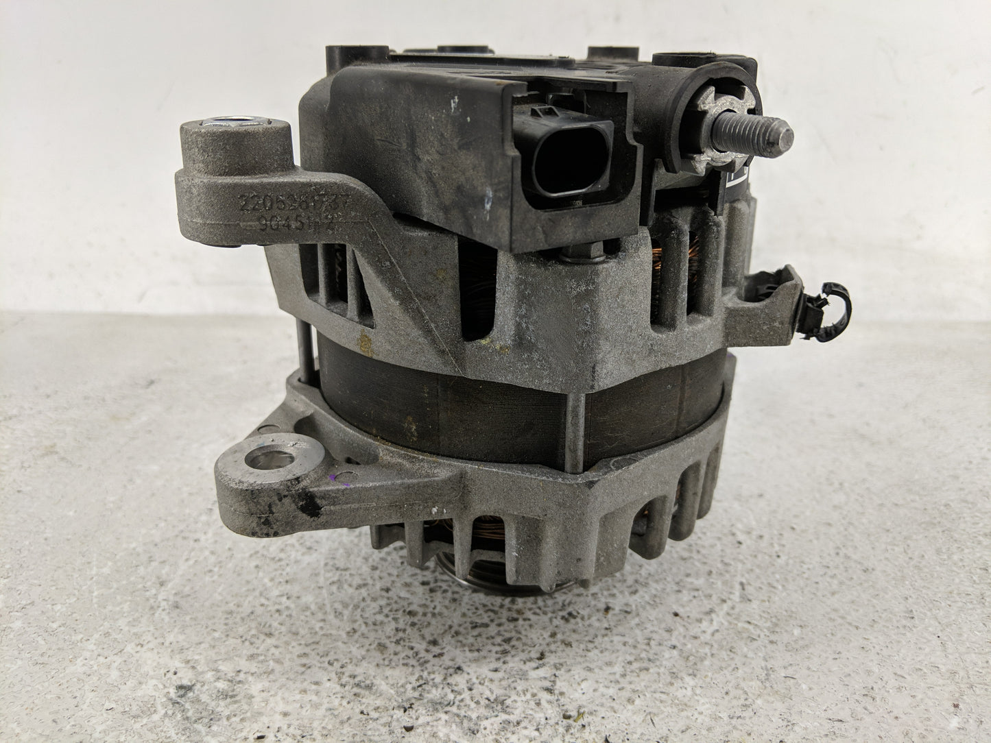 2022 Hyundai Tucson Alternator Replacement Generator Charging Assembly Engine OEM P/N:2723062 37300-2SGD1 Fits Fits 2020 202