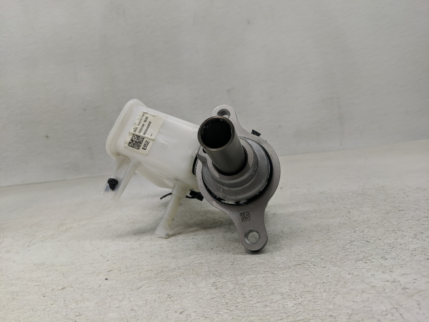2022-2022 Hyundai Tucson Brake Master Cylinder - Oemusedautoparts1.com