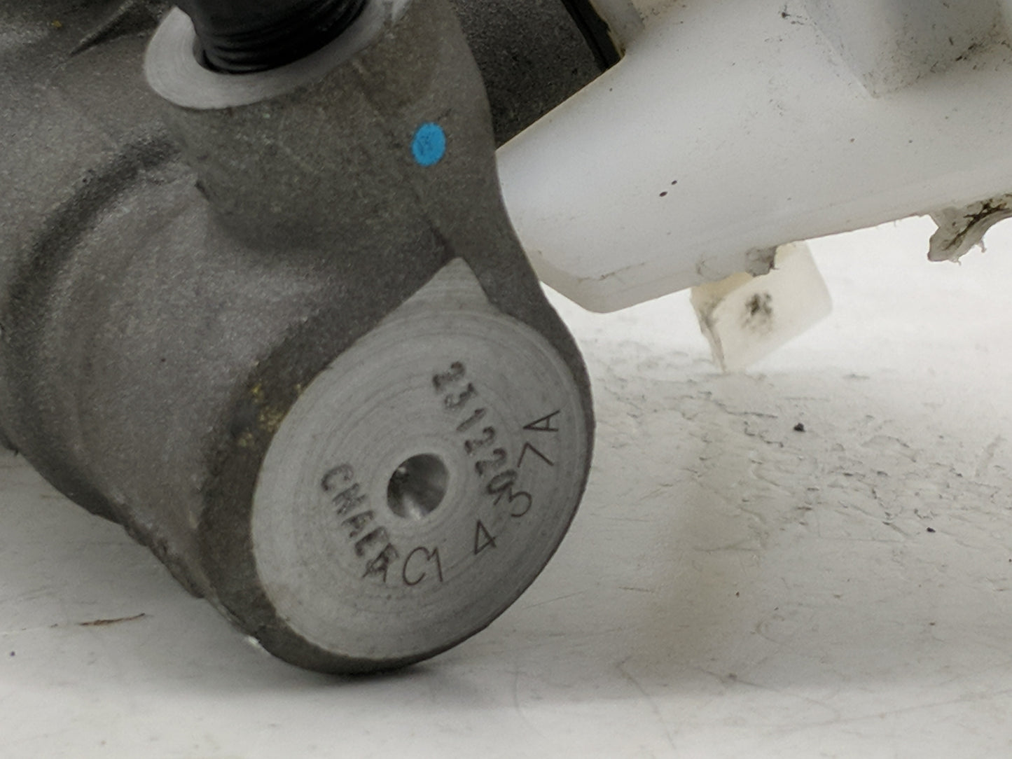 2022-2022 Hyundai Tucson Brake Master Cylinder 1312773 - Oemusedautoparts1.com