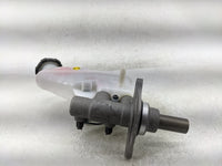 2022-2022 Hyundai Tucson Brake Master Cylinder 1376764 - Oemusedautoparts1.com