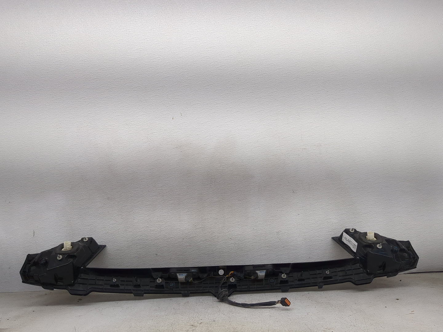2024 Hyundai Tucson Rear Center Lid Brake Light Tail Light Fits OEM Used Auto Parts - Oemusedautoparts1.com