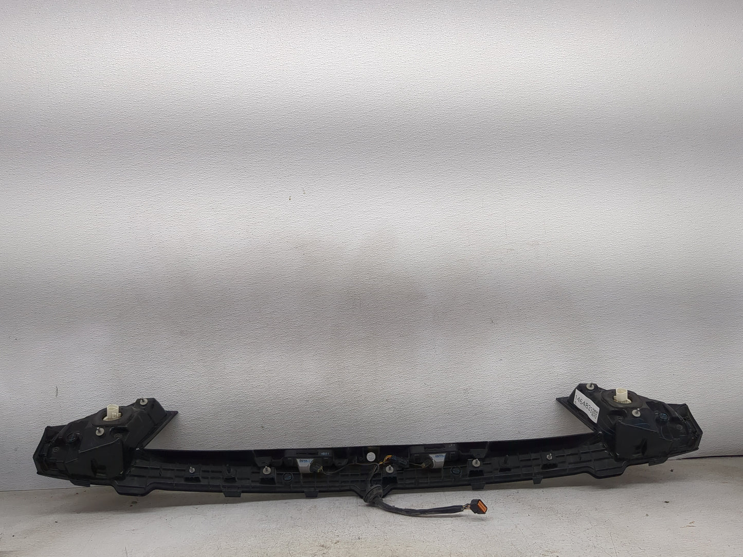 2024 Hyundai Tucson Rear Center Lid Brake Light Tail Light Fits OEM Used Auto Parts - Oemusedautoparts1.com