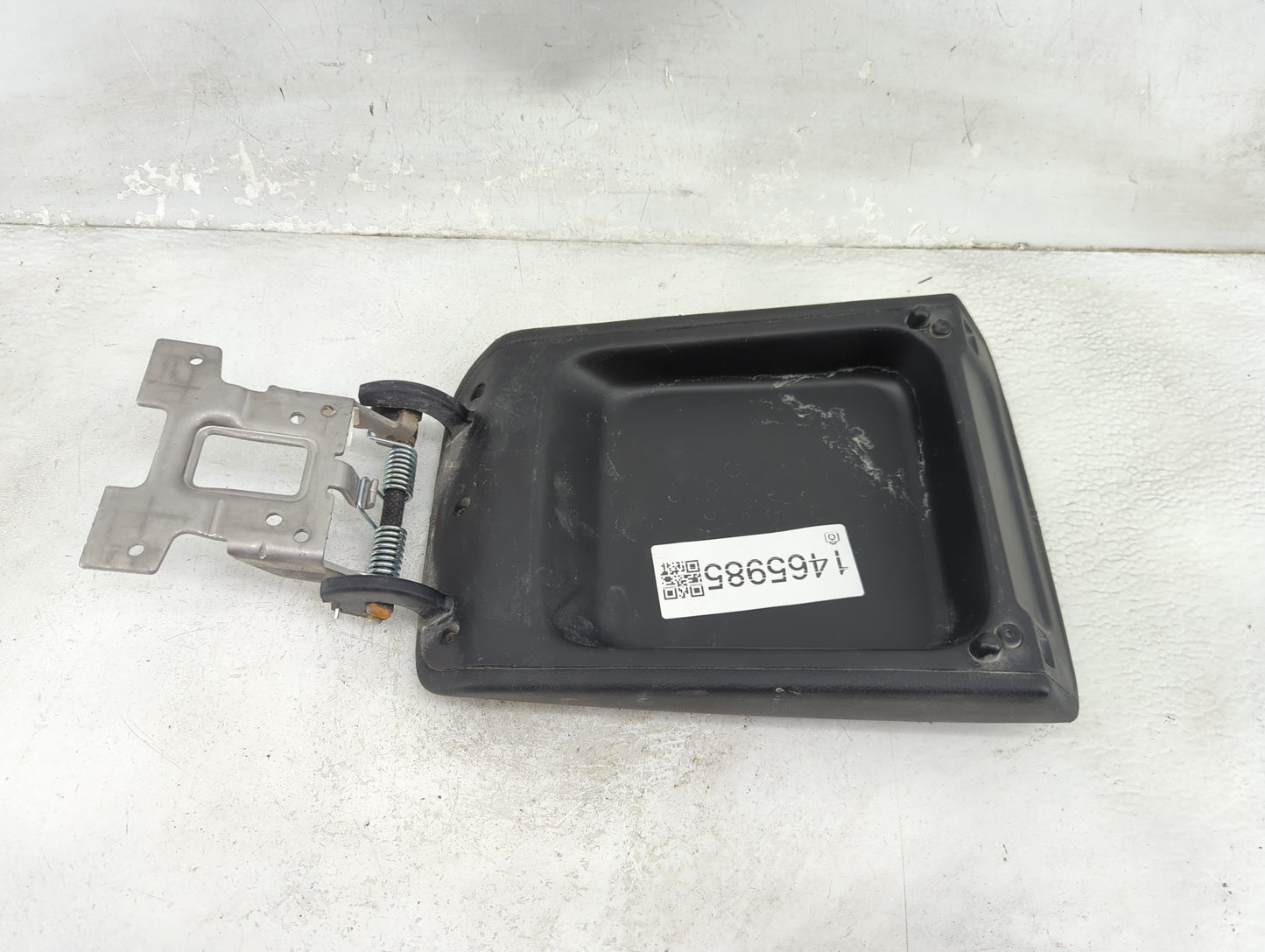 2024 Hyundai Tucson Center Console Armrest Cover Lid P/N:84660-CU000 Fits OEM Used Auto Parts - Oemusedautoparts1.com