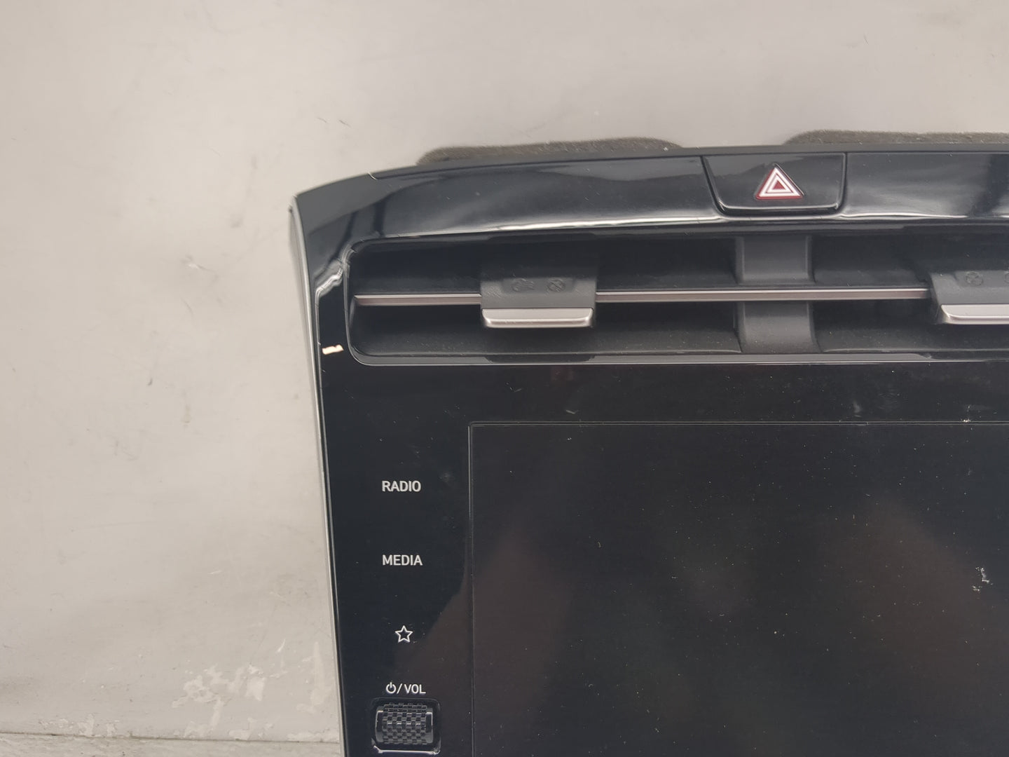 2024 Hyundai Tucson Information Display Screen - Oemusedautoparts1.com
