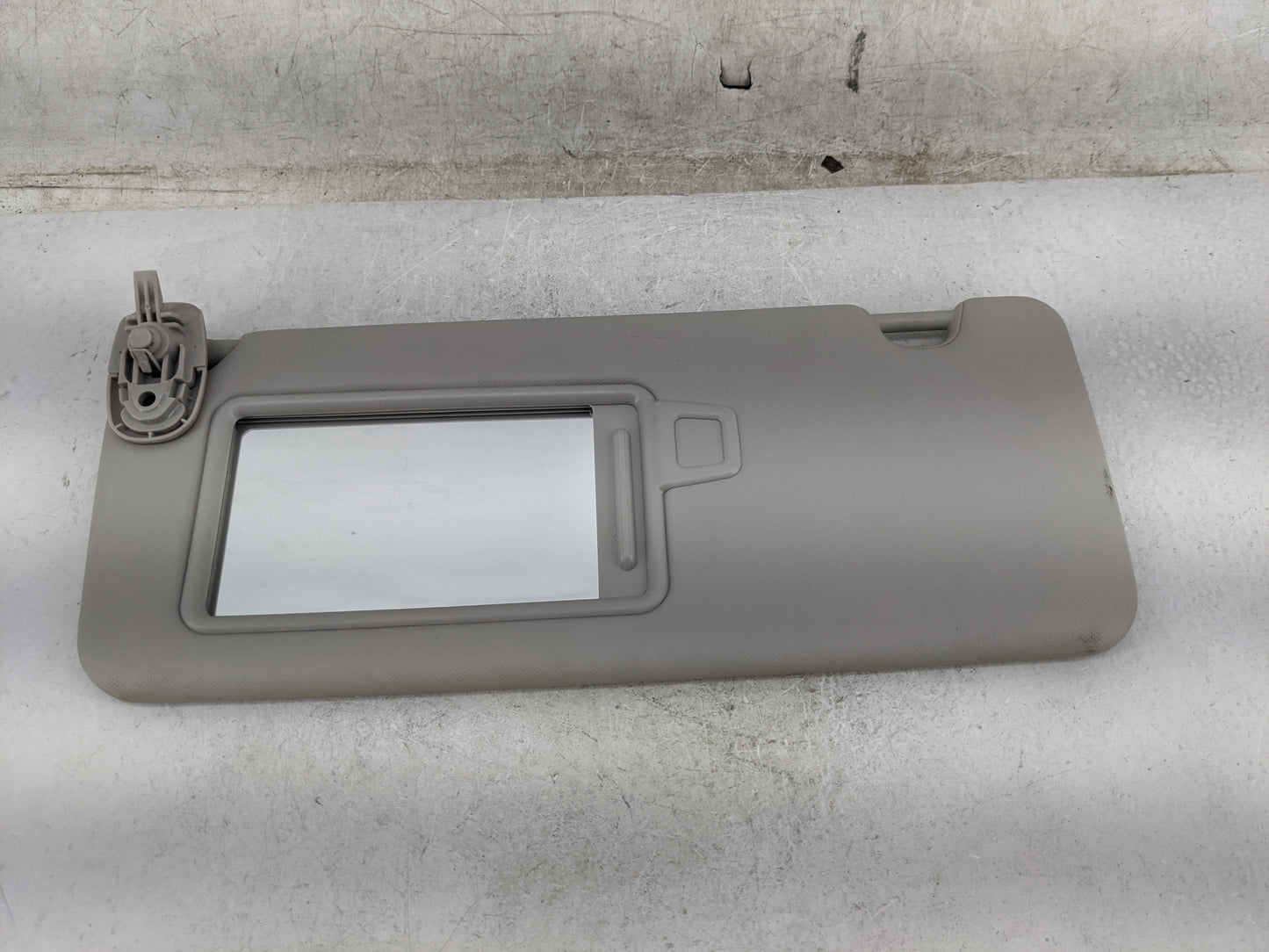 2022 Hyundai Tucson Sun Visor Shade Replacement Driver Left Mirror Fits OEM Used Auto Parts - Oemusedautoparts1.com