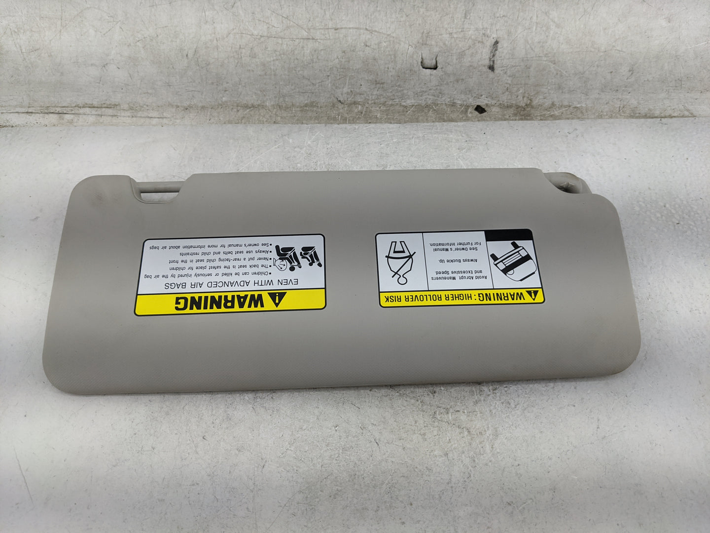 2022 Hyundai Tucson Sun Visor Shade Replacement Driver Left Mirror Fits OEM Used Auto Parts - Oemusedautoparts1.com