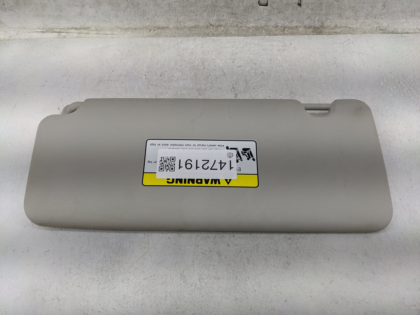 2022 Hyundai Tucson Sun Visor Shade Replacement Passenger Right Mirror Fits OEM Used Auto Parts - Oemusedautoparts1.com