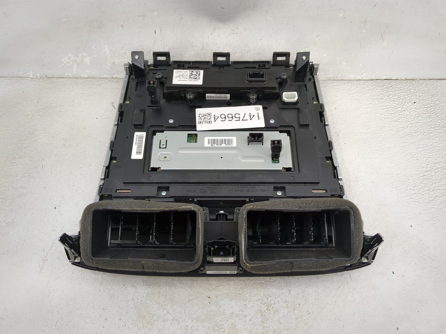 2022 Hyundai Tucson Radio AM FM Cd Player Receiver Replacement P/N:97250-CW300 EC200NXACA Fits OEM Used Auto Parts - Oemused