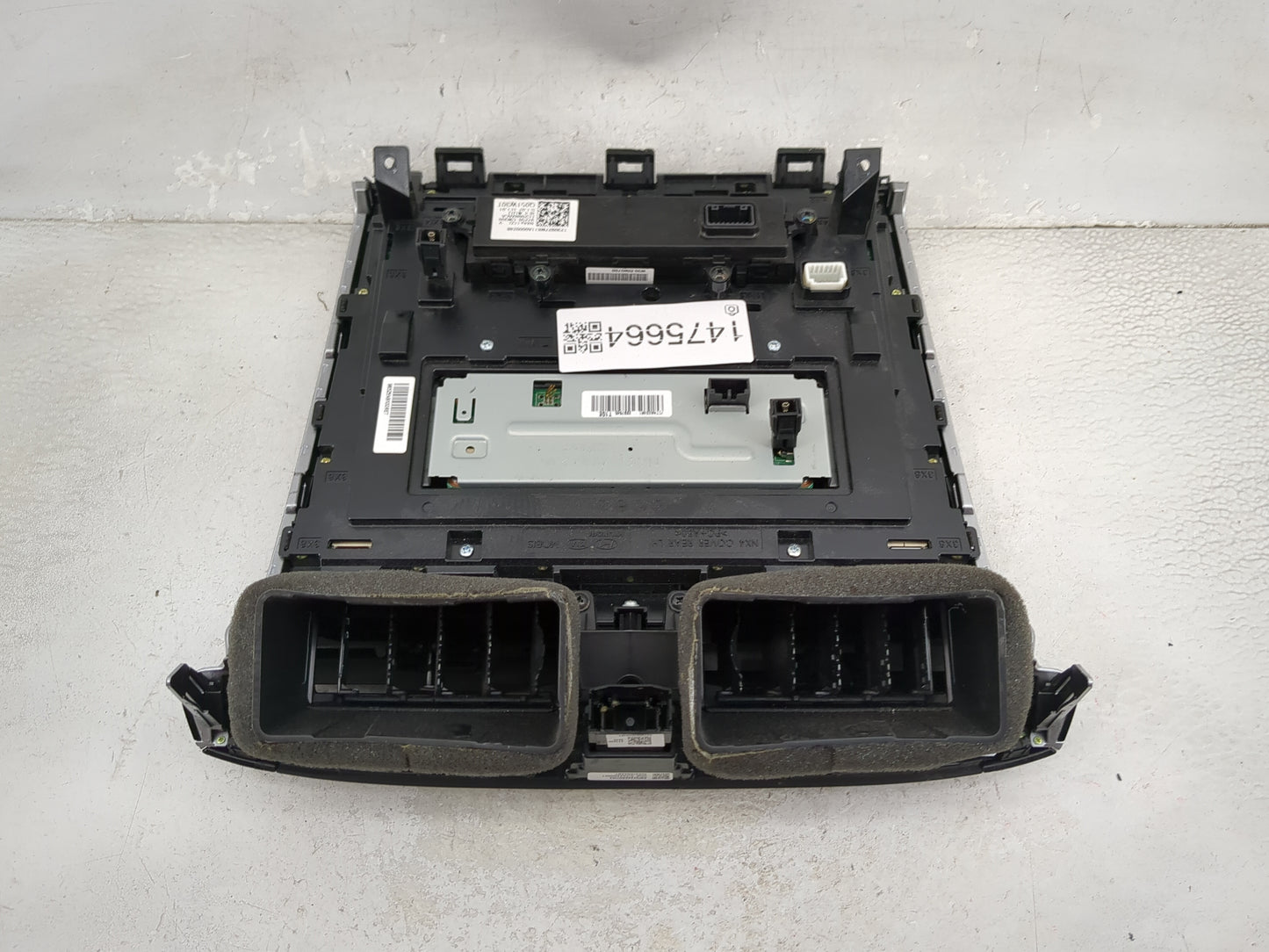 2022 Hyundai Tucson Radio AM FM Cd Player Receiver Replacement P/N:97250-CW300 EC200NXACA Fits OEM Used Auto Parts - Oemused