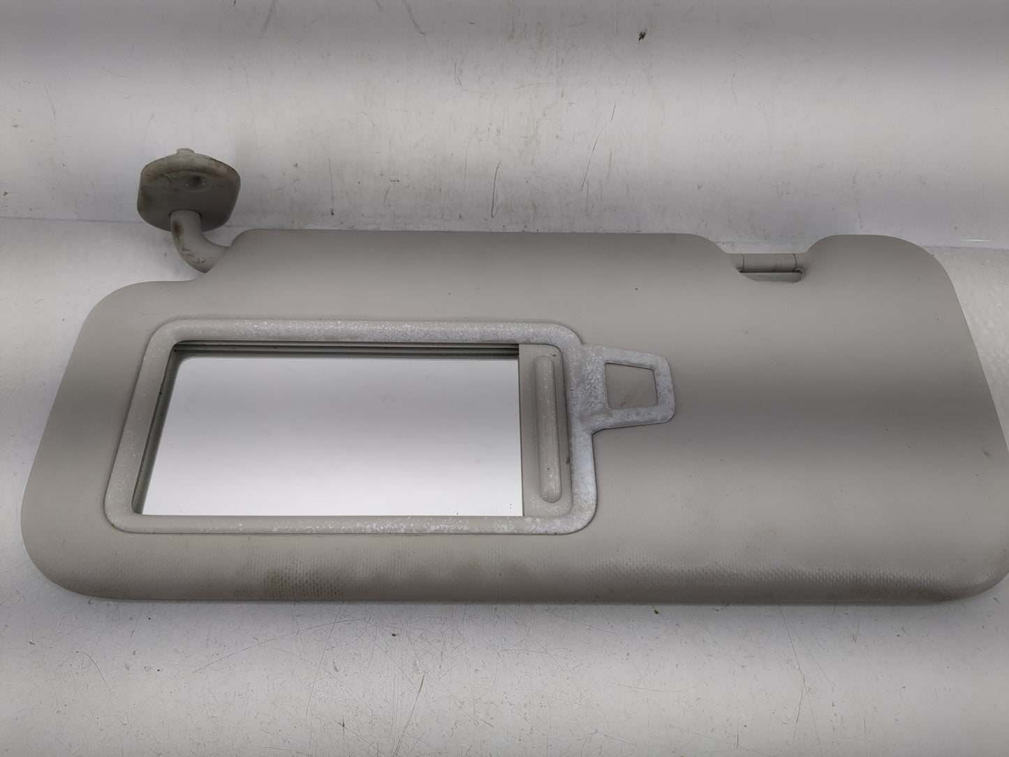 2020 Hyundai Venue Sun Visor Shade Replacement Driver Left Mirror Fits OEM Used Auto Parts - Oemusedautoparts1.com