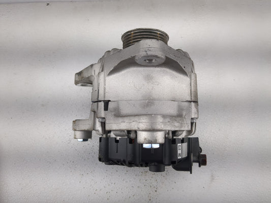 2020 Hyundai Venue Alternator Replacement Generator Charging Assembly Engine OEM P/N:37300-2M317 2715560 Fits OEM Used Auto 