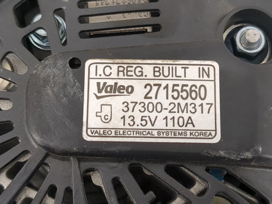 2020 Hyundai Venue Alternator Replacement Generator Charging Assembly Engine OEM P/N:37300-2M317 2715560 Fits OEM Used Auto Parts