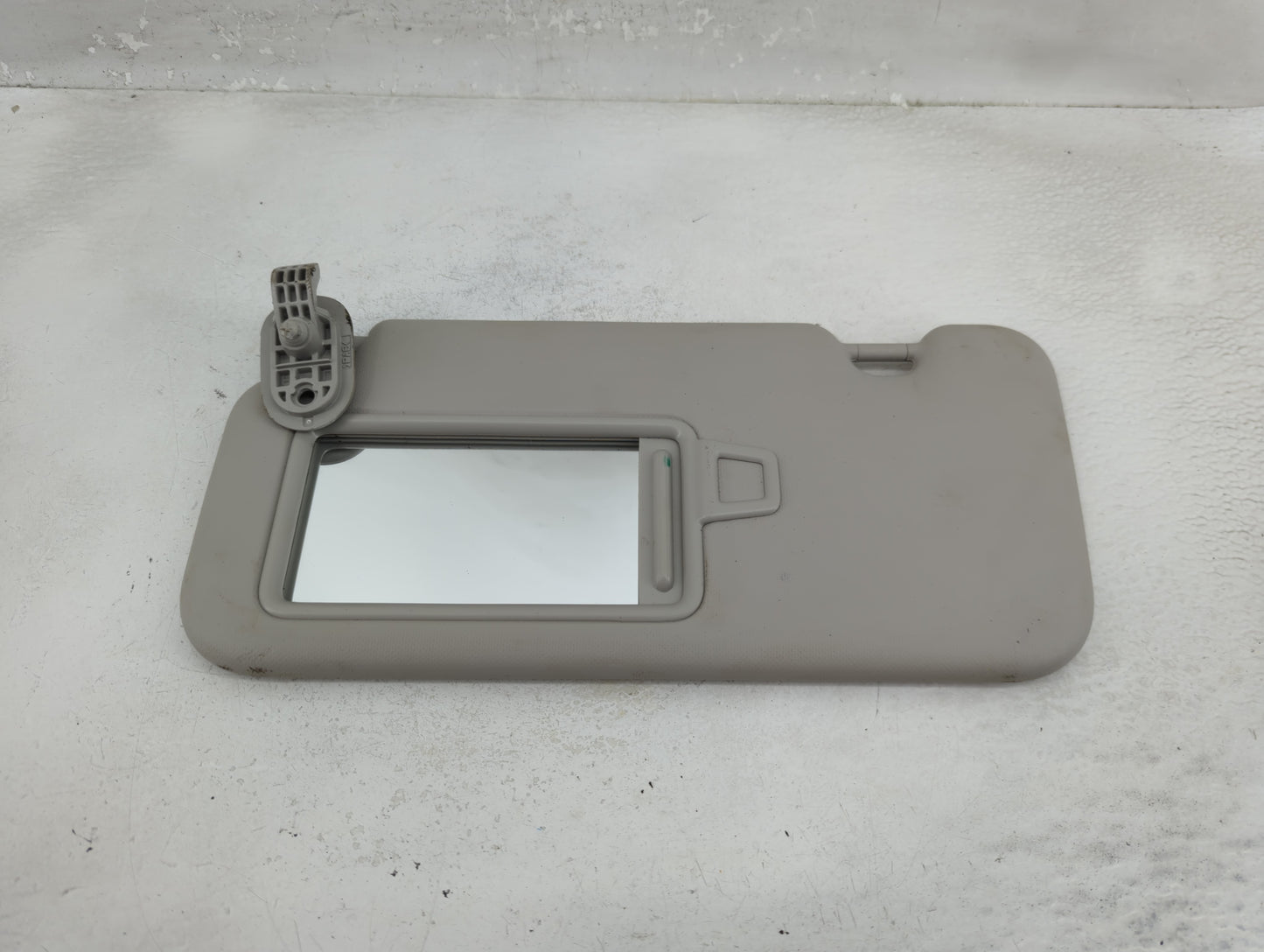 2020 Hyundai Venue Sun Visor Shade Replacement Driver Left Mirror Fits OEM Used Auto Parts - Oemusedautoparts1.com