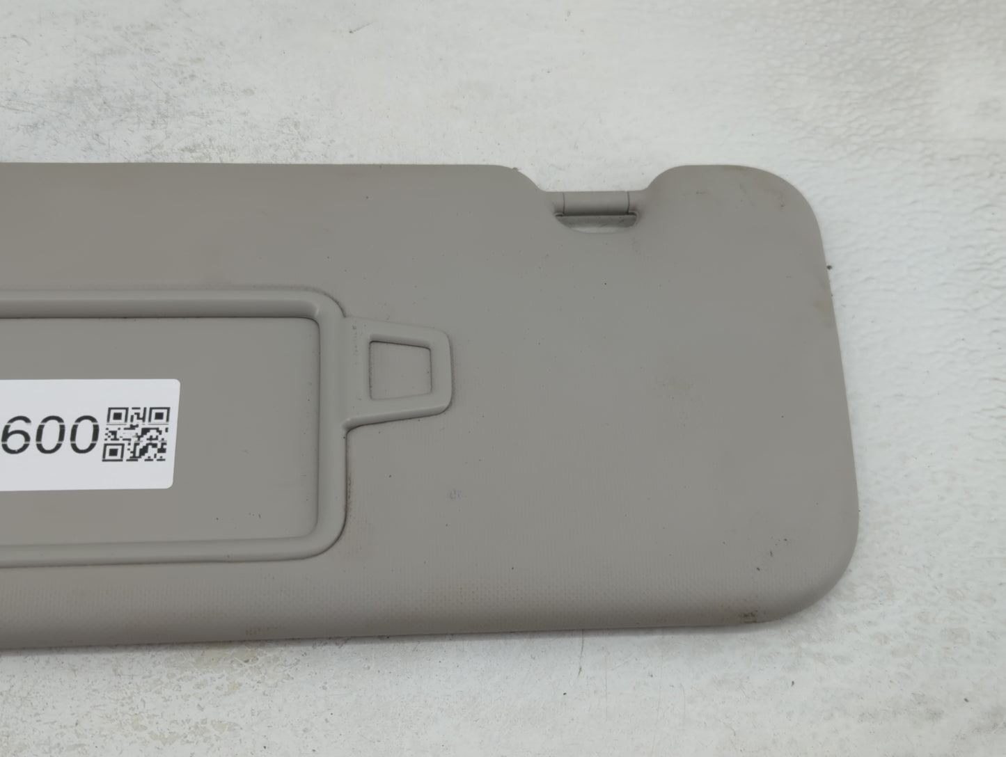 2020 Hyundai Venue Sun Visor Shade Replacement Driver Left Mirror Fits OEM Used Auto Parts - Oemusedautoparts1.com